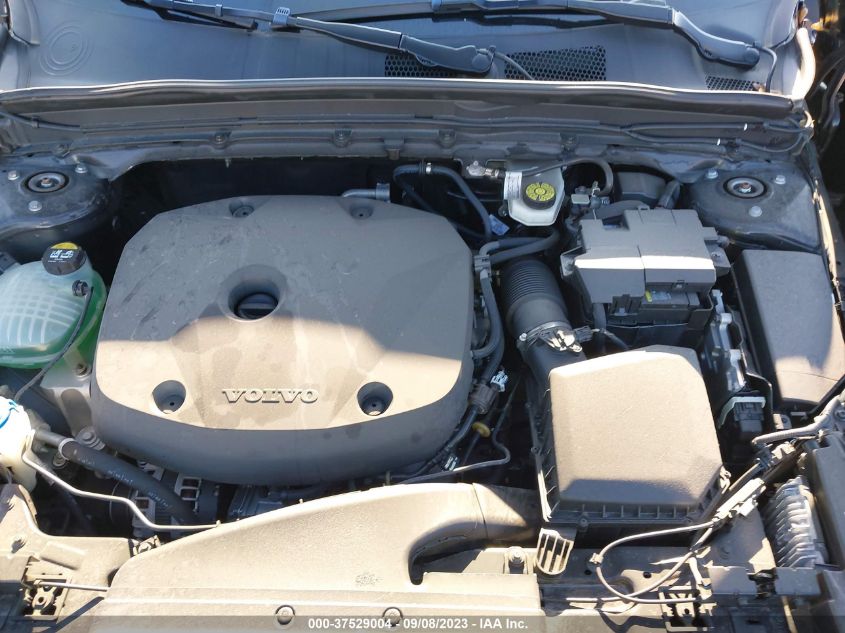 2021 VOLVO XC40 MOMENTUM YV4AC2HK1M2487603