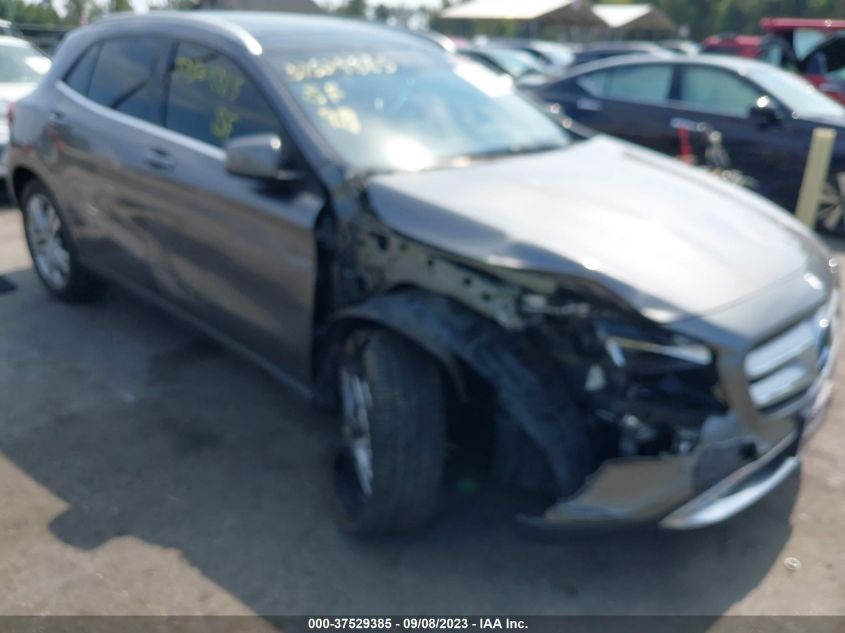 2017 MERCEDES-BENZ GLA 250 - WDCTG4GB6HJ310953