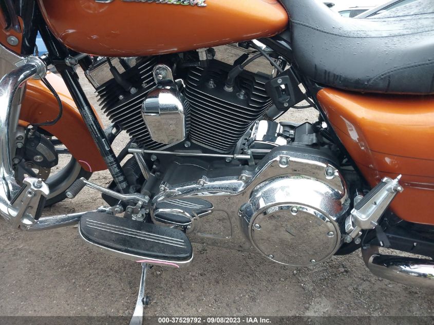 2015 HARLEY-DAVIDSON FLTRXS ROAD GLIDE SPECIAL - 1HD1KTM13FB621697