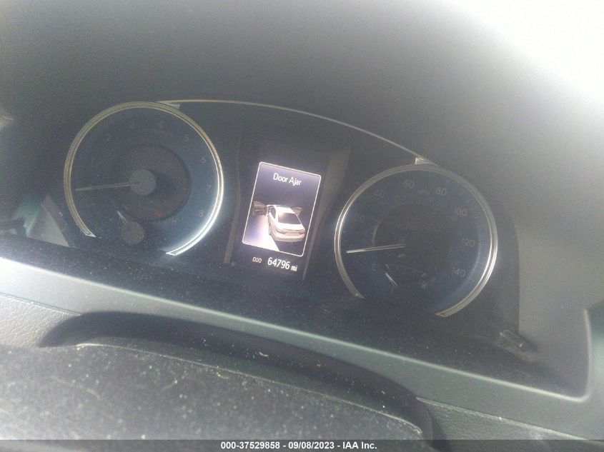 2016 TOYOTA CAMRY XLE/SE/LE/XSE - 4T4BF1FK2GR555977