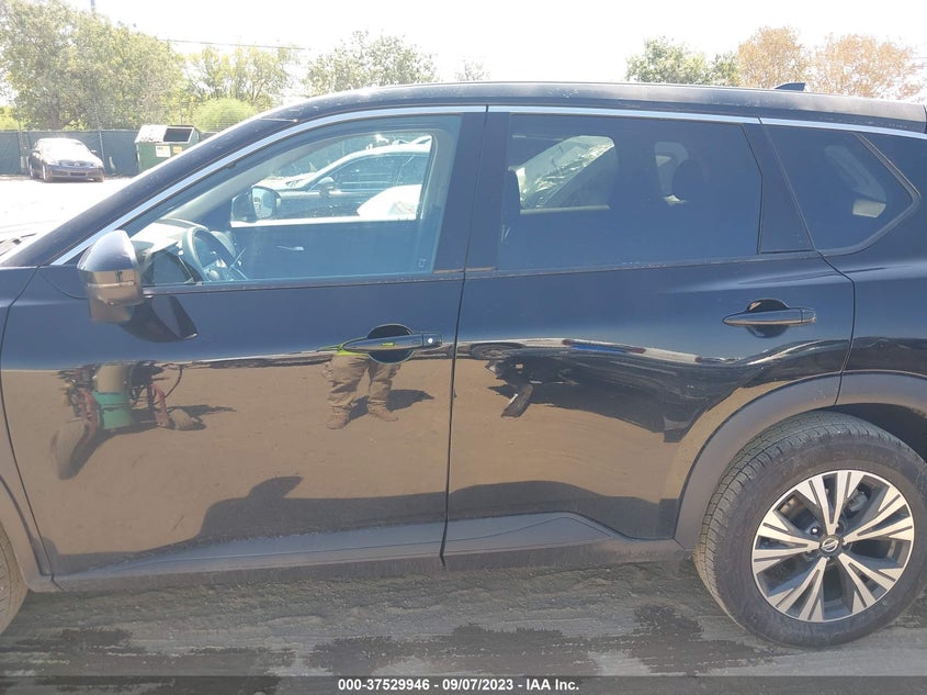 VIN 5N1AT3BB1MC717499 2021 NISSAN ROGUE SV