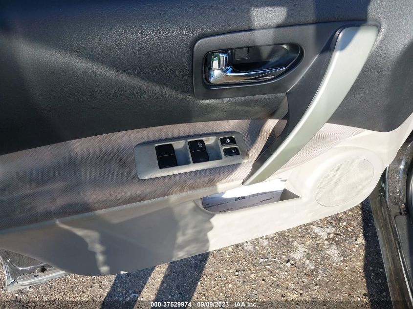 2014 NISSAN ROGUE SELECT S - JN8AS5MT9EW603229