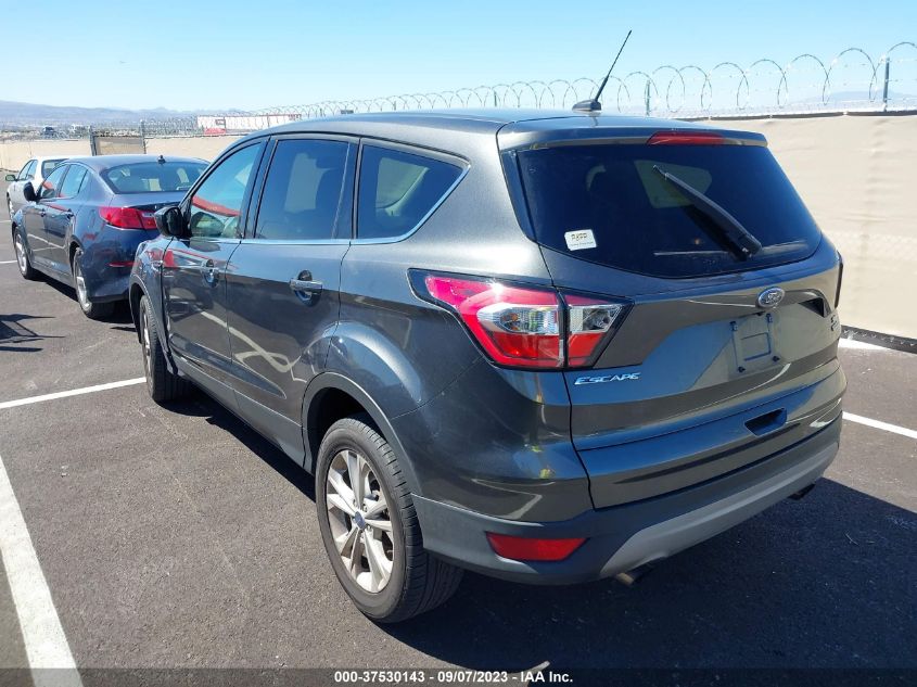 2017 FORD ESCAPE SE - 1FMCU0GD2HUC88193