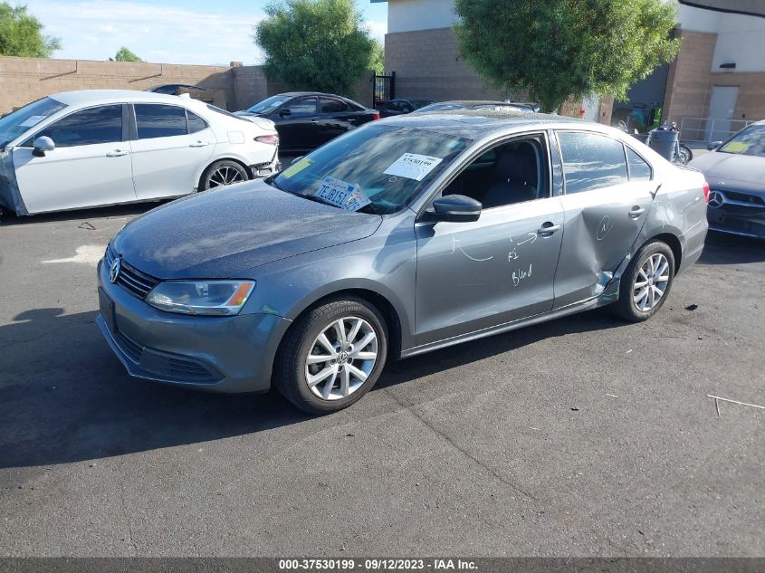 2013 VOLKSWAGEN JETTA SEDAN SE W/CONVENIENCE/SUNROOF - 3VWDP7AJ4DM440428