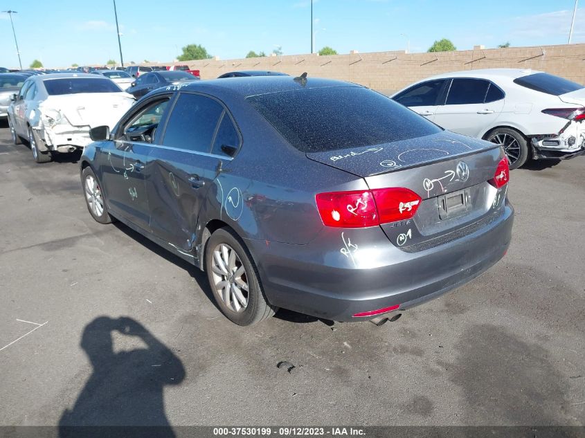 2013 VOLKSWAGEN JETTA SEDAN SE W/CONVENIENCE/SUNROOF - 3VWDP7AJ4DM440428