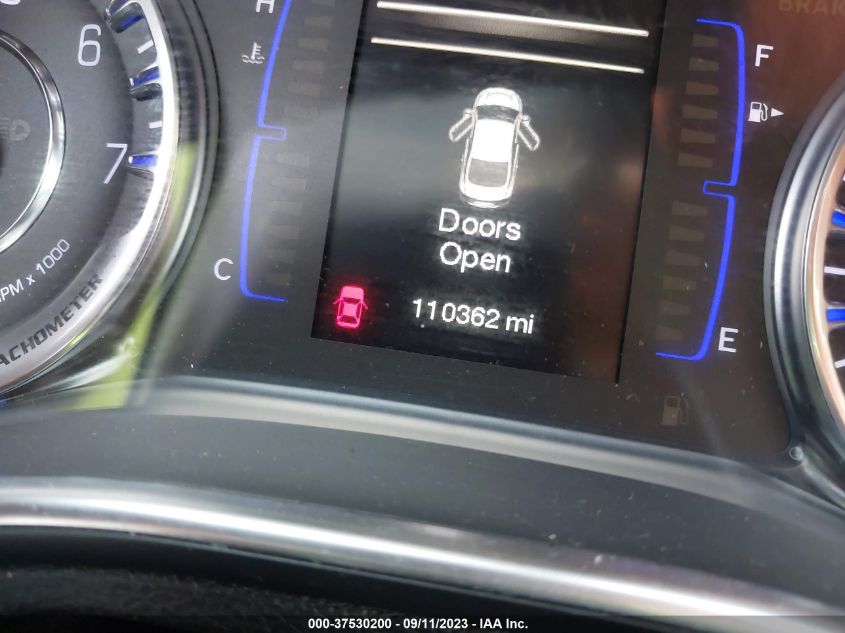 2015 CHRYSLER 200 LIMITED - 1C3CCCAB4FN687988