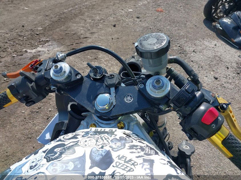 2000 YAMAHA YZFR6 L JYARJ04E2YA010959