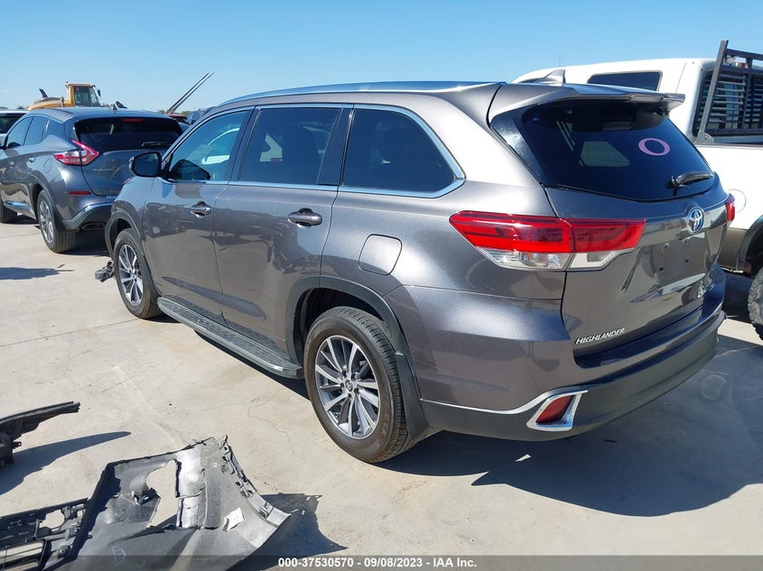 2018 TOYOTA HIGHLANDER SE/XLE VIN: 5TDKZRFH8JS546348