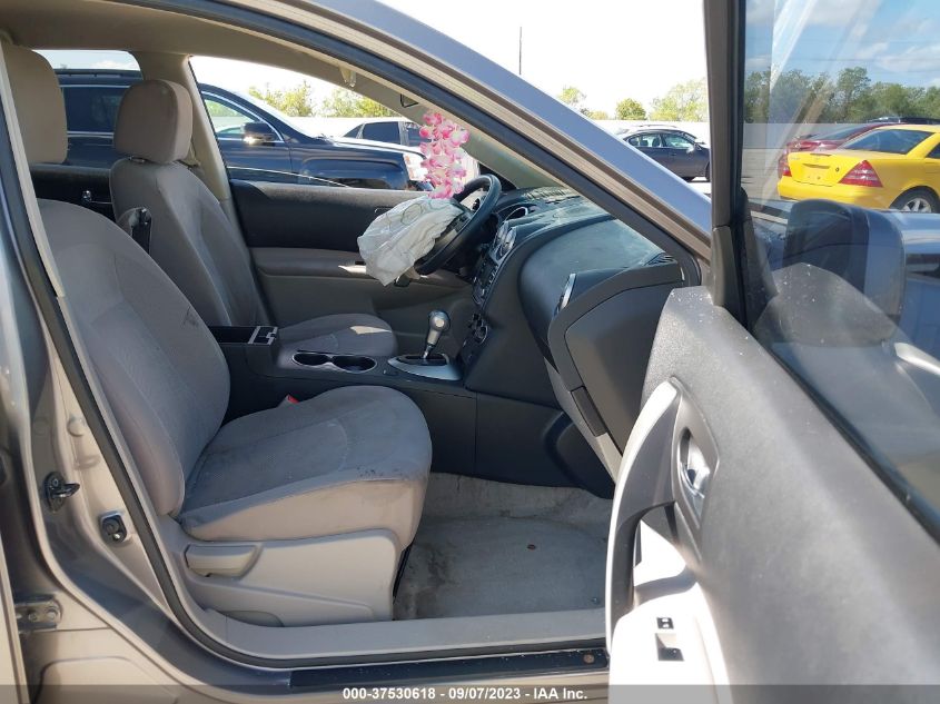 2013 NISSAN ROGUE S - JN8AS5MT5DW554688