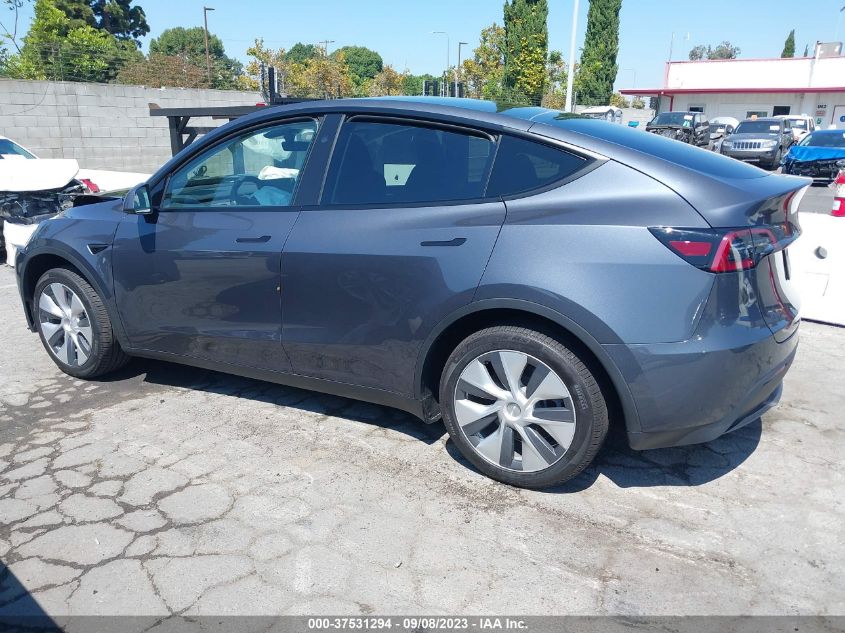 2023 TESLA MODEL Y LONG RANGE - 7SAYGDEE6PA136607