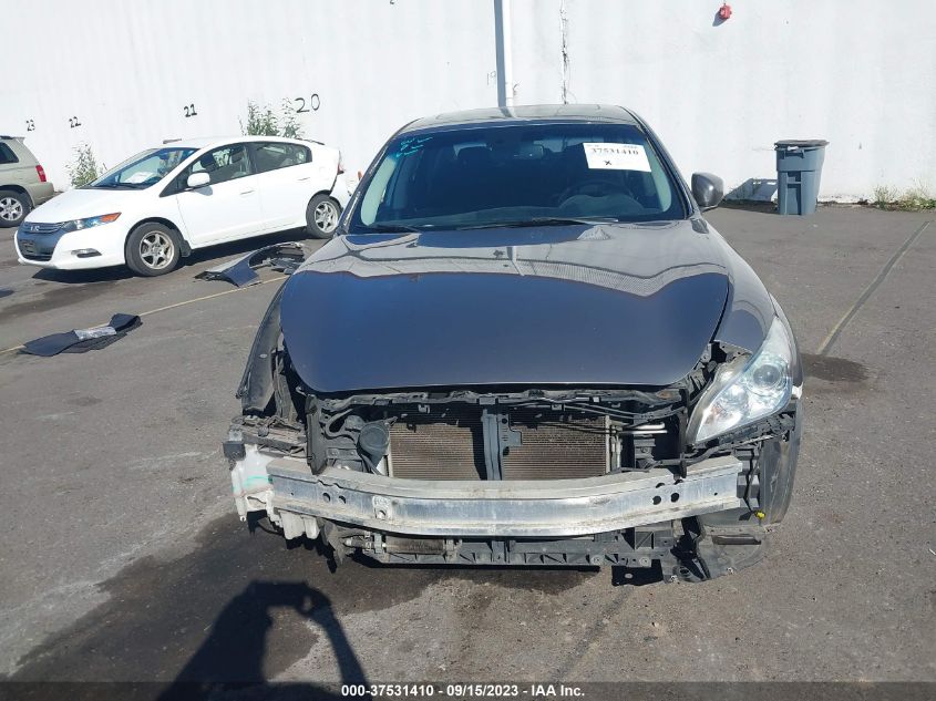 2014 INFINITI Q70 JN1BY1ARXEM320420