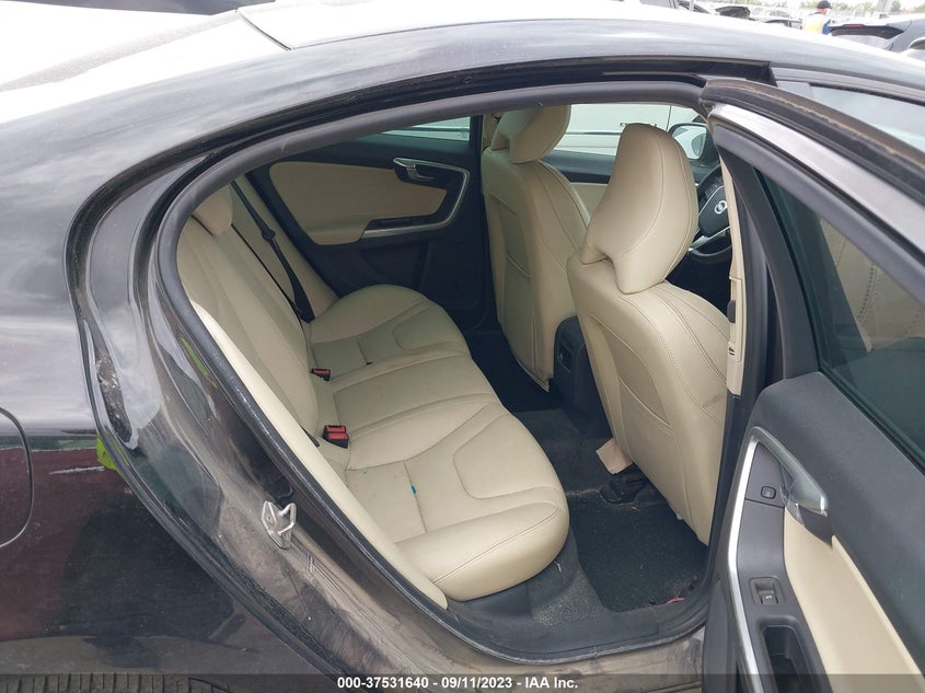 VIN YV126MFL8J2453797 2018 VOLVO S60 DYNAMIC