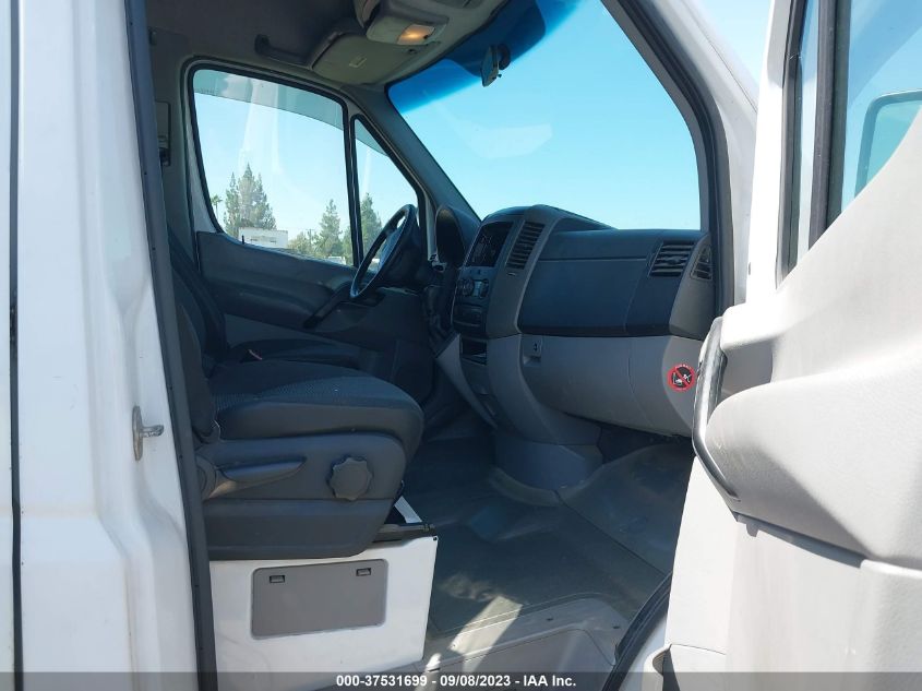 2013 MERCEDES-BENZ SPRINTER CARGO VANS WD3PE8CC9D5738340