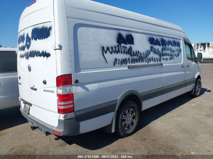 2013 MERCEDES-BENZ SPRINTER CARGO VANS WD3PE8CC9D5738340