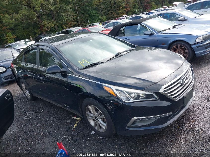 2015 HYUNDAI SONATA 2.4L SE - 5NPE24AF9FH197031