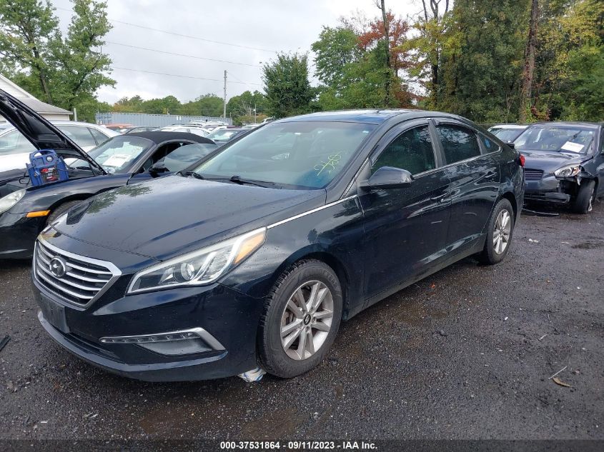 2015 HYUNDAI SONATA 2.4L SE - 5NPE24AF9FH197031