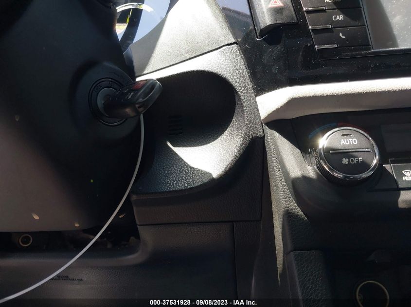 2015 TOYOTA COROLLA LE - 5YFBURHE6FP352841