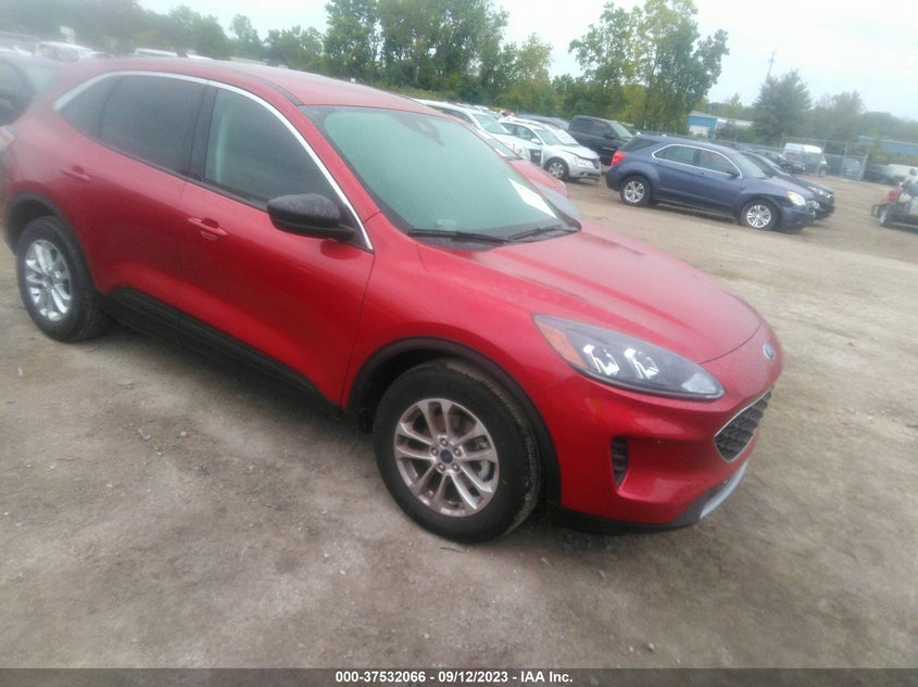 FORD ESCAPE SE 2022