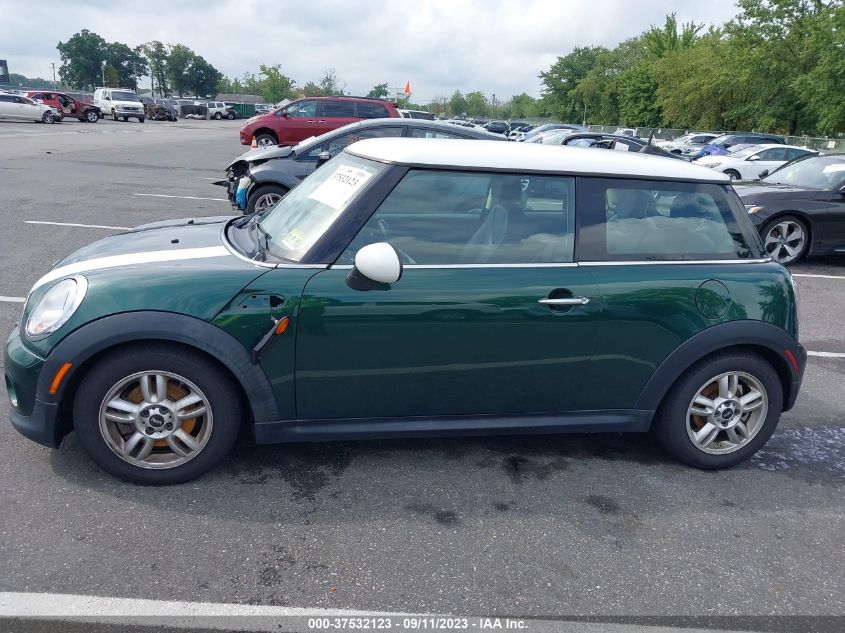 2013 MINI COOPER HARDTOP - WMWSU3C52DT548590