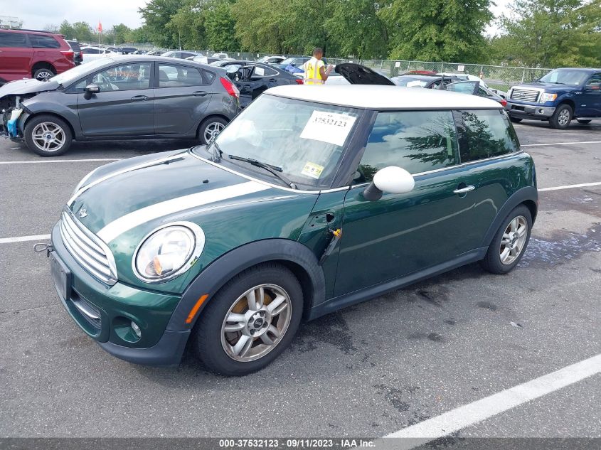 2013 MINI COOPER HARDTOP - WMWSU3C52DT548590
