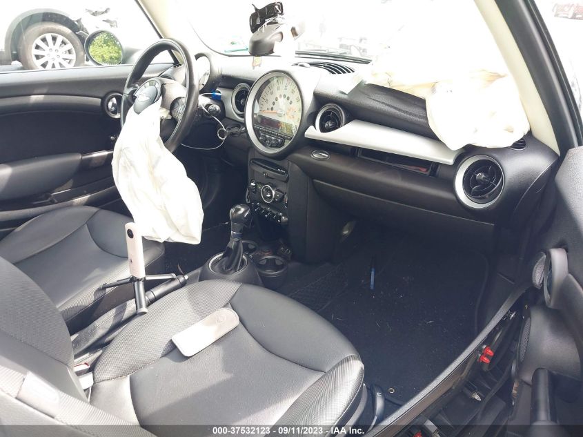 2013 MINI COOPER HARDTOP - WMWSU3C52DT548590