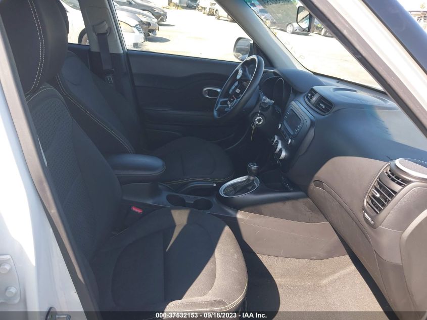 2016 KIA SOUL + - KNDJP3A50G7324384
