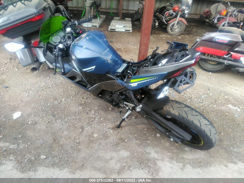 VIN JKAEXKG14NDAF8150 2022 KAWASAKI EX400