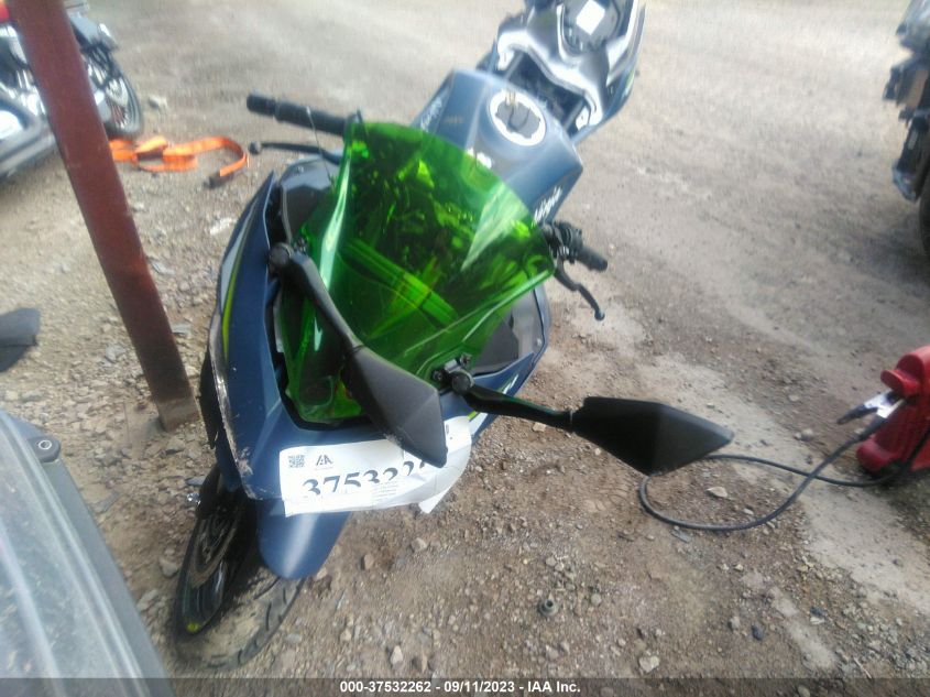VIN JKAEXKG14NDAF8150 2022 KAWASAKI EX400