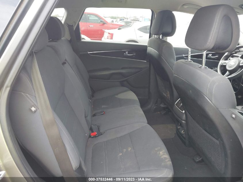 2016 KIA SORENTO LX - 5XYPGDA50GG178068