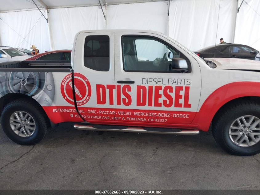 2016 NISSAN FRONTIER SV/PRO-4X - 1N6AD0CU9GN775558