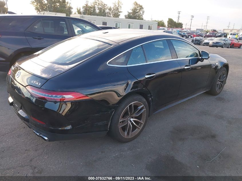 2023 MERCEDES-BENZ AMG GT 43 W1K7X5KBXPA057239