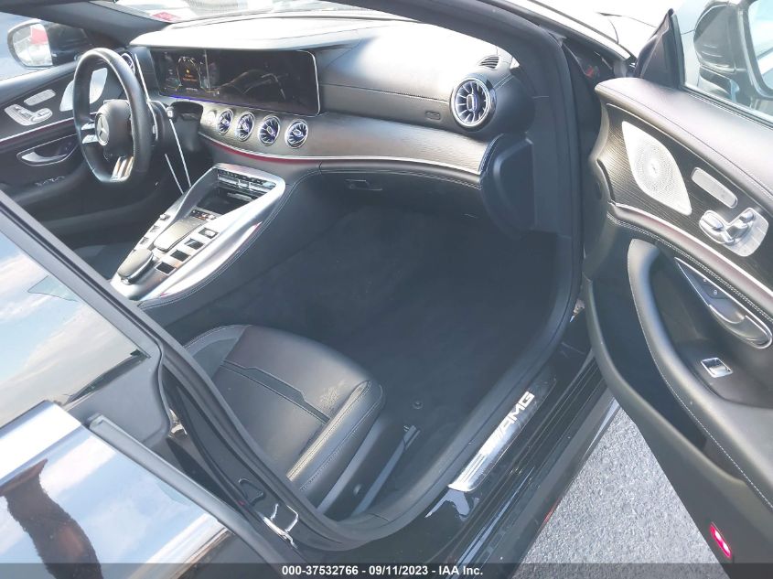 2023 MERCEDES-BENZ AMG GT 43 W1K7X5KBXPA057239