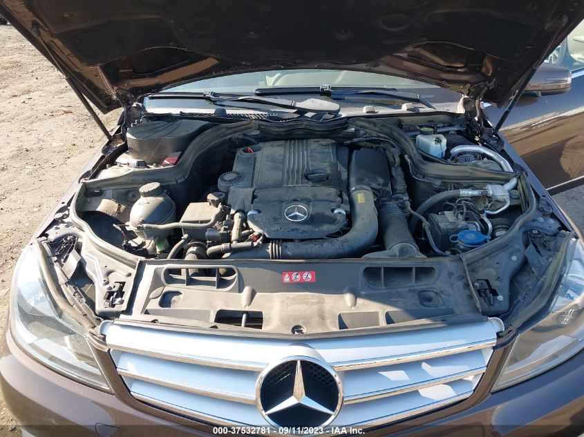 2013 MERCEDES-BENZ C-CLASS C 250 - WDDGF4HB1DR249618