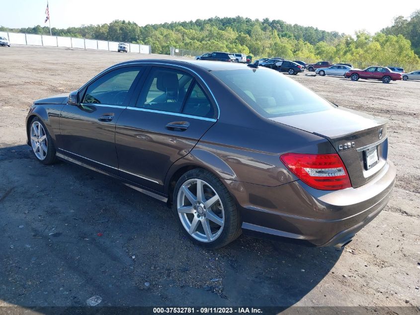 2013 MERCEDES-BENZ C-CLASS C 250 - WDDGF4HB1DR249618