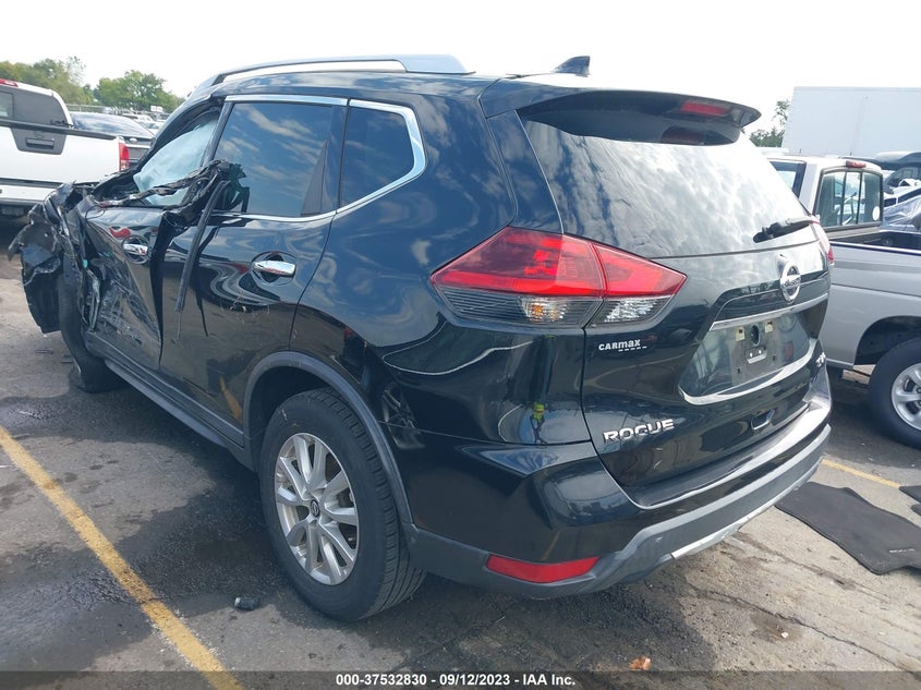 VIN KNMAT2MV2JP560107 2018 NISSAN ROGUE SV