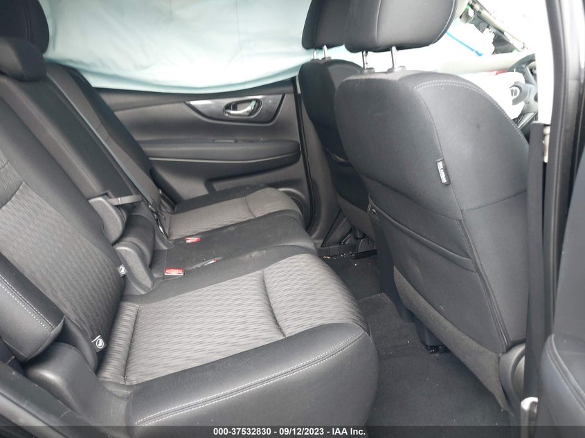 VIN KNMAT2MV2JP560107 2018 NISSAN ROGUE SV