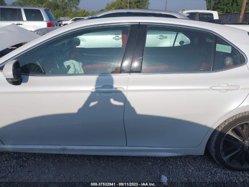 2018 TOYOTA CAMRY XSE - 4T1B61HK7JU049706
