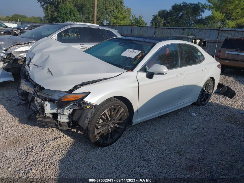 2018 TOYOTA CAMRY XSE - 4T1B61HK7JU049706