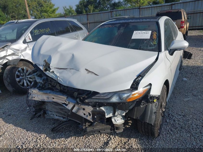 2018 TOYOTA CAMRY XSE - 4T1B61HK7JU049706