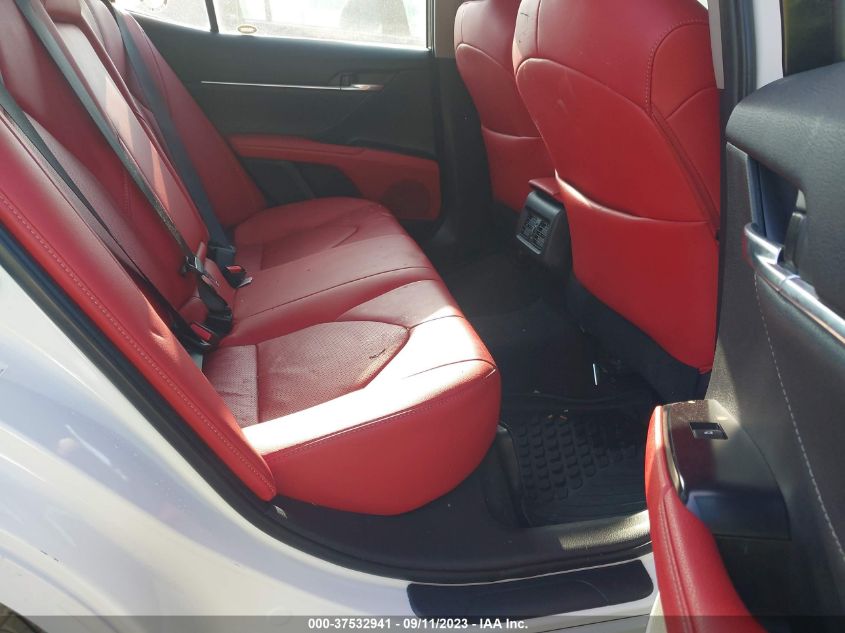 2018 TOYOTA CAMRY XSE - 4T1B61HK7JU049706
