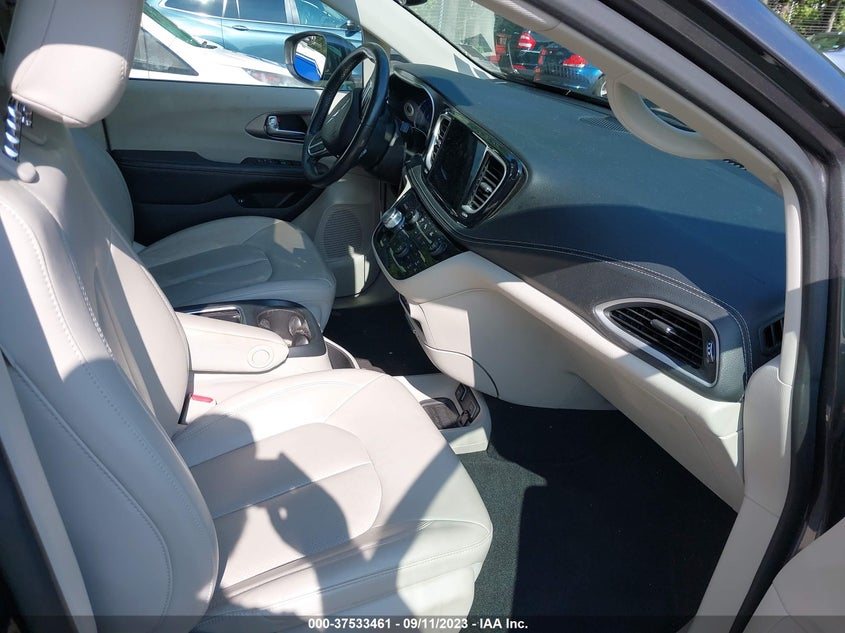 VIN 2C4RC1L7XMR596193 2021 CHRYSLER PACIFICA HYBRID TOURING L