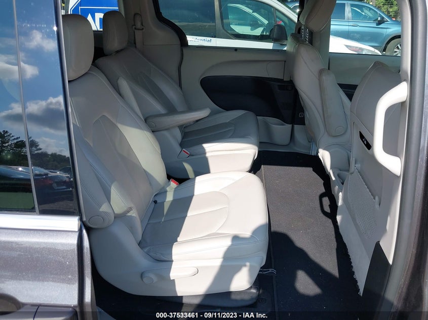 VIN 2C4RC1L7XMR596193 2021 CHRYSLER PACIFICA HYBRID TOURING L