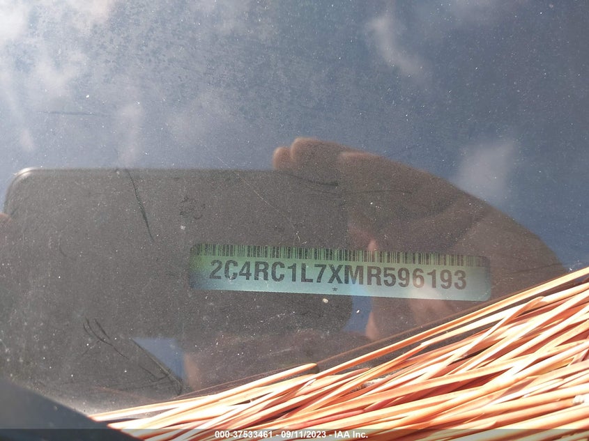 VIN 2C4RC1L7XMR596193 2021 CHRYSLER PACIFICA HYBRID TOURING L