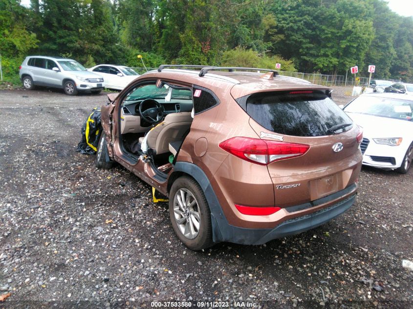2017 HYUNDAI TUCSON SE PLUS - KM8J33A40HU428777