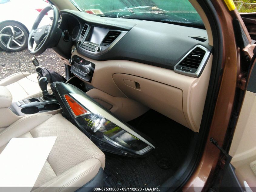 2017 HYUNDAI TUCSON SE PLUS - KM8J33A40HU428777
