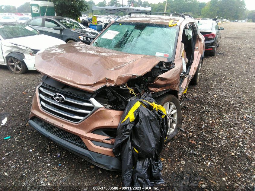 2017 HYUNDAI TUCSON SE PLUS - KM8J33A40HU428777