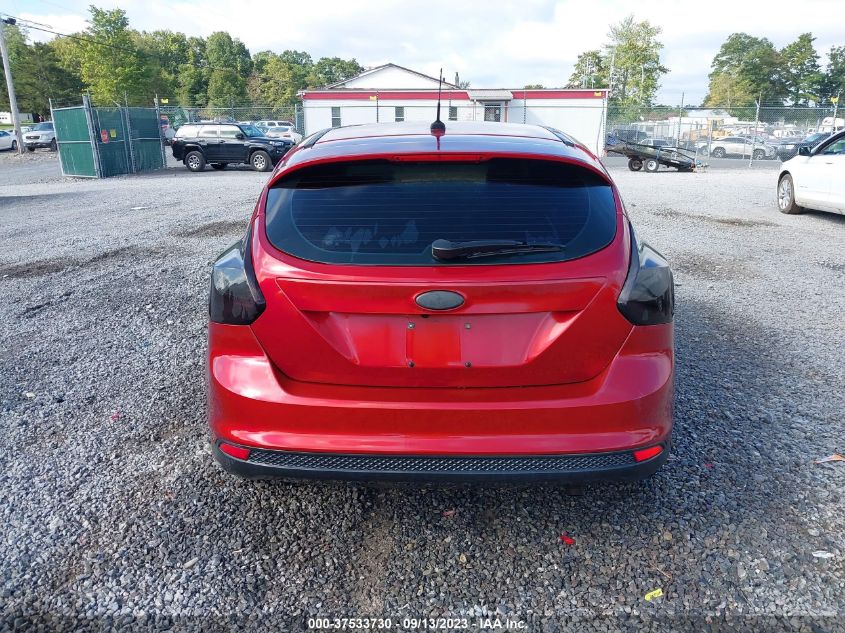 2014 FORD FOCUS SE - 1FADP3K26EL120118