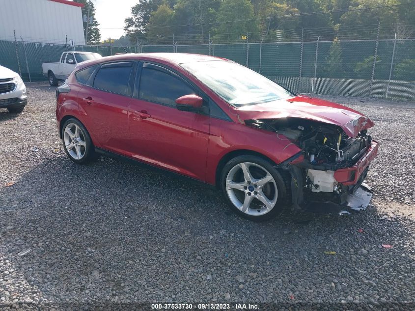 2014 FORD FOCUS SE - 1FADP3K26EL120118