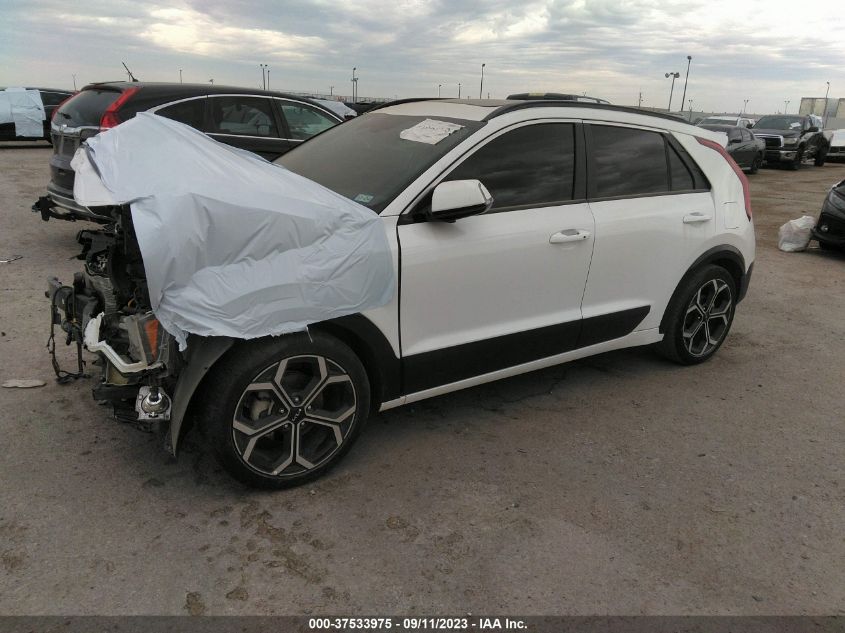 KNDCR3LE1P5049829 Kia Niro EX TOURING 2