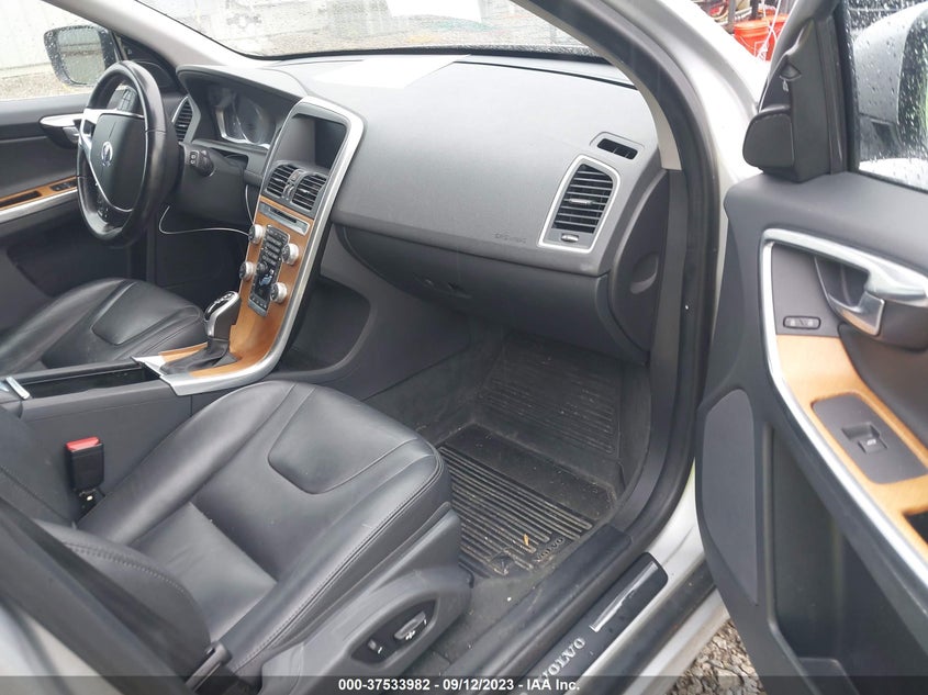 VIN YV449MRU6H2141222 2017 VOLVO XC60 INSCRIPTION